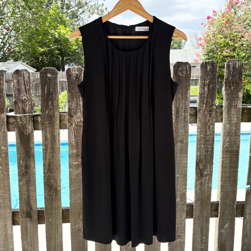 Calvin Klein Pleated‎ Sleeveless Shift Dress Womens 10 Black M9RD7913